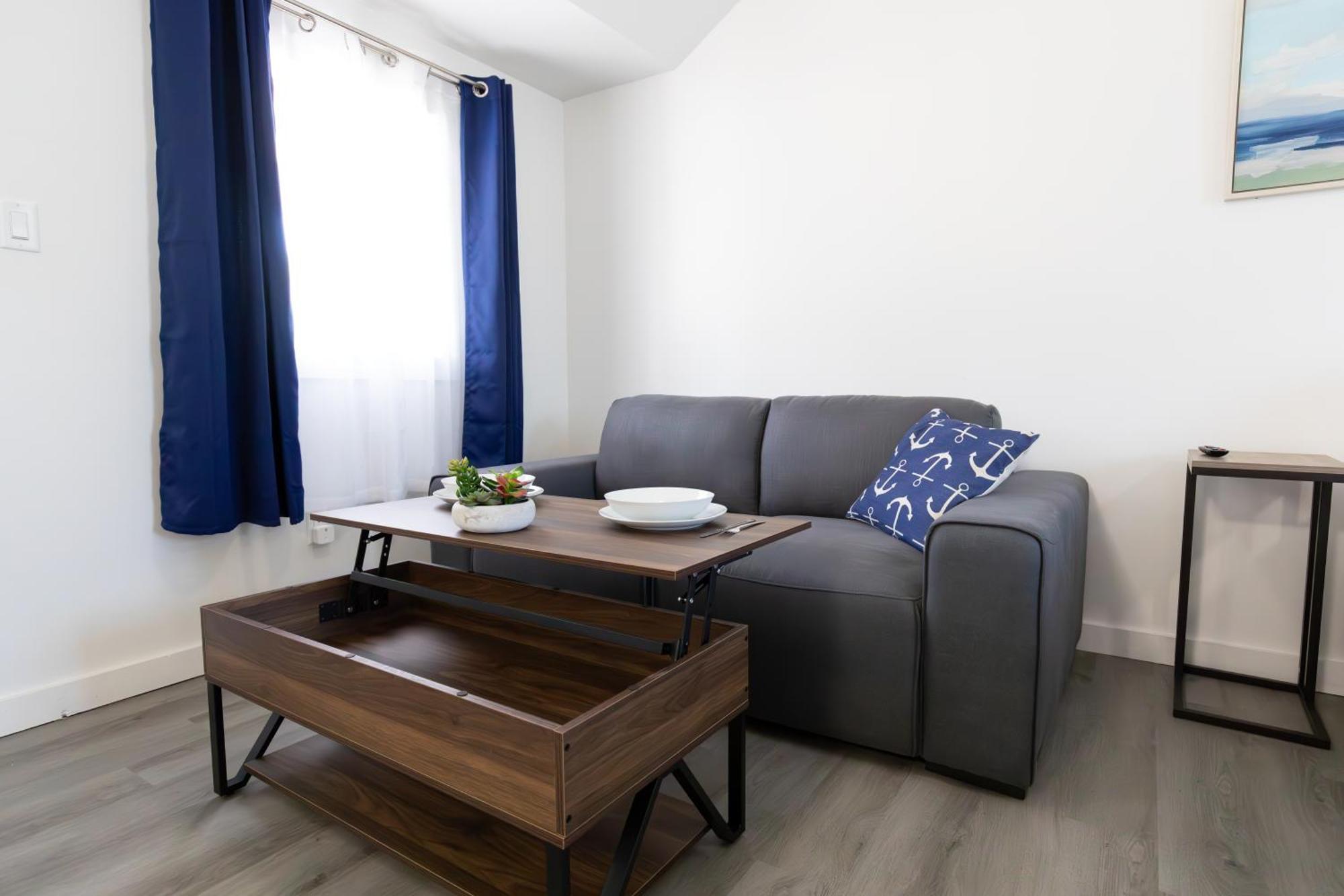 Anchor Bay Inn And Suites Sandusky Δωμάτιο φωτογραφία