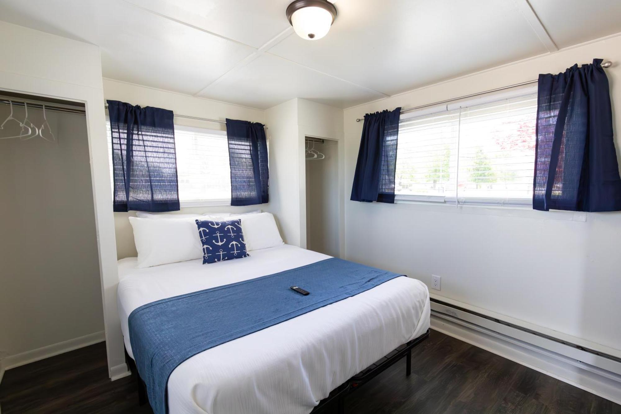 Anchor Bay Inn And Suites Sandusky Δωμάτιο φωτογραφία