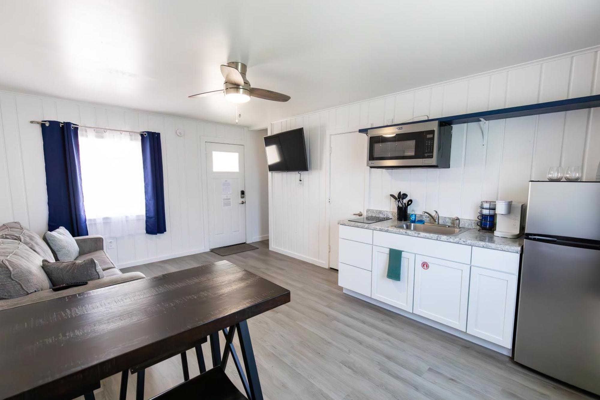 Anchor Bay Inn And Suites Sandusky Δωμάτιο φωτογραφία