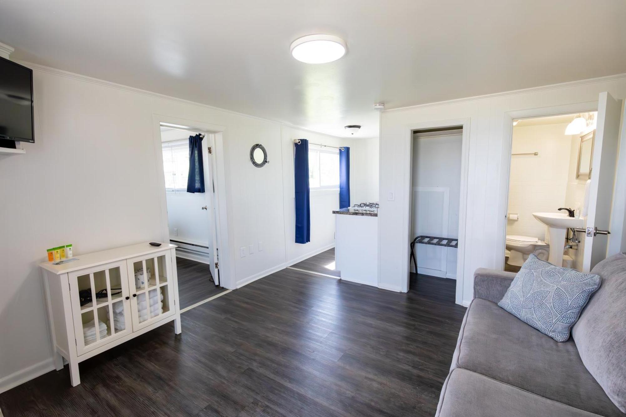 Anchor Bay Inn And Suites Sandusky Δωμάτιο φωτογραφία